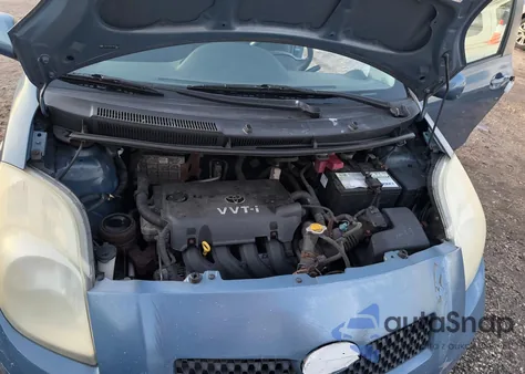 2007 Toyota Yaris z USA, uszkodzony, nr VIN JTDJT923475077619